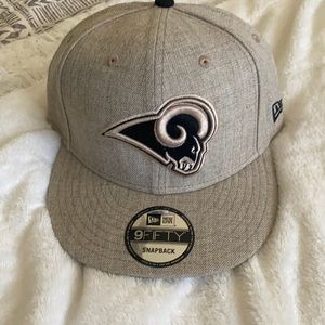 Rams Hat!! Gray and silver black details